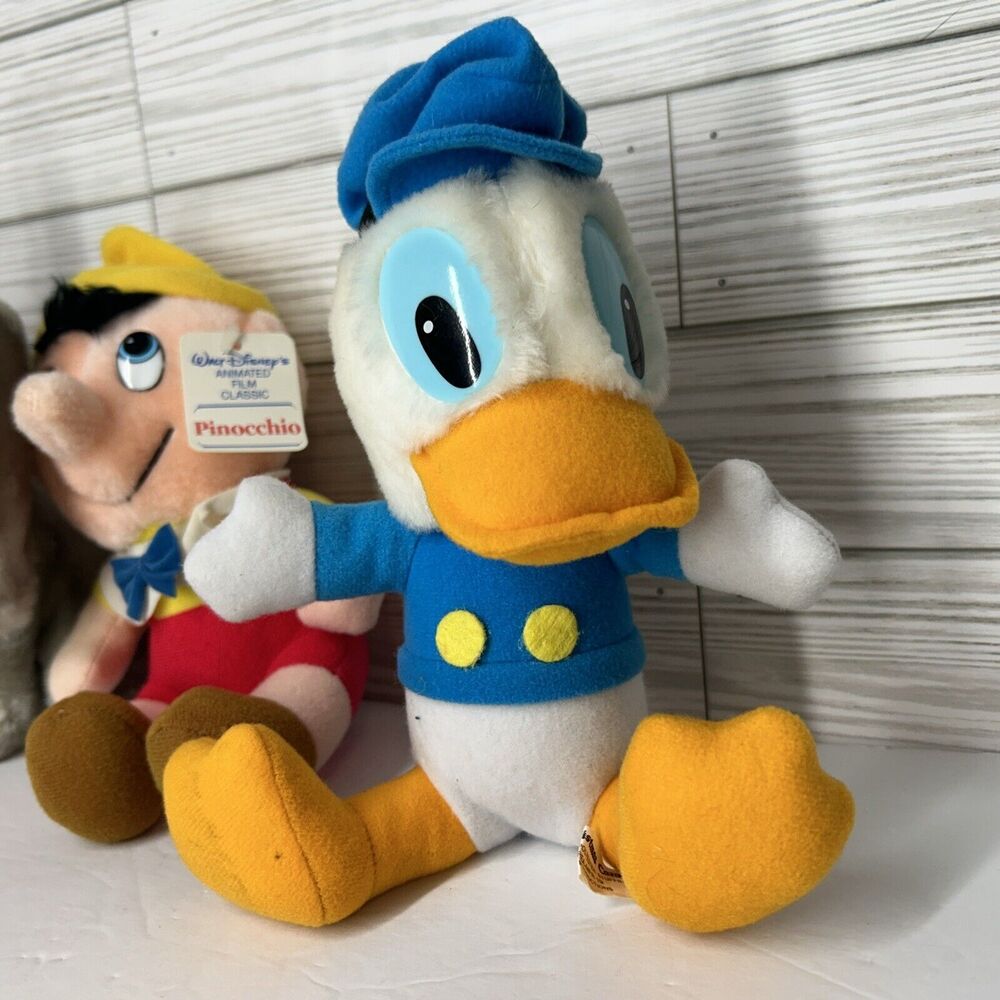 Vintage Walt Disney Plush Lady, Dumbo, Pinocchio, Bambi, Donald Duck from 1985 - Picture 3 of 16